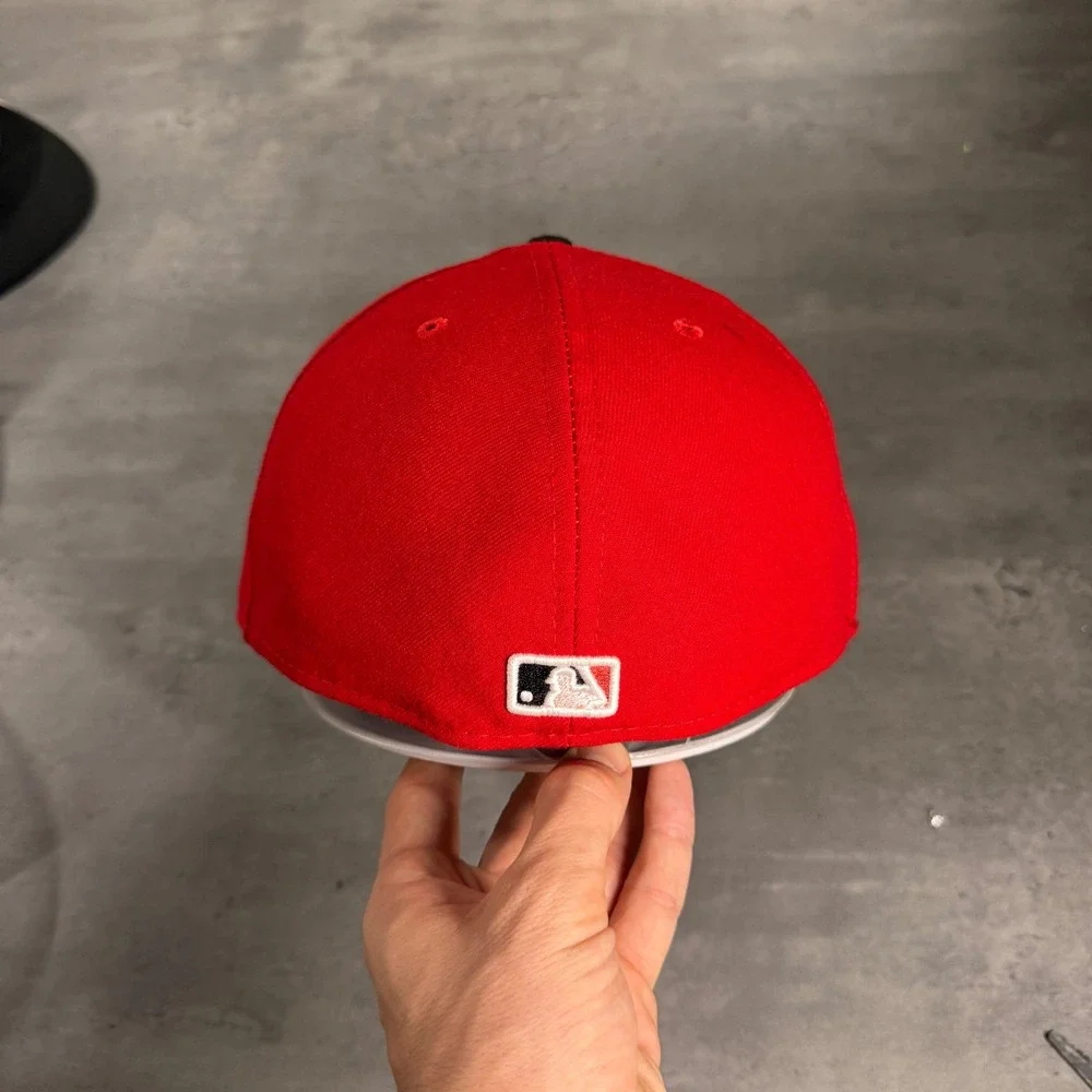 New Era 59FIFTY Cincinnati Reds Hat 7 5/8 Red Black MLB Fitted‎ Cap USA Made